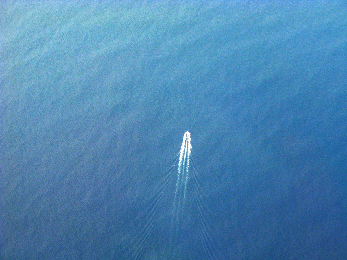 Image A pontoon boat has a distinctive look to. Boat Wakes From Above Epod A Service Of Usra