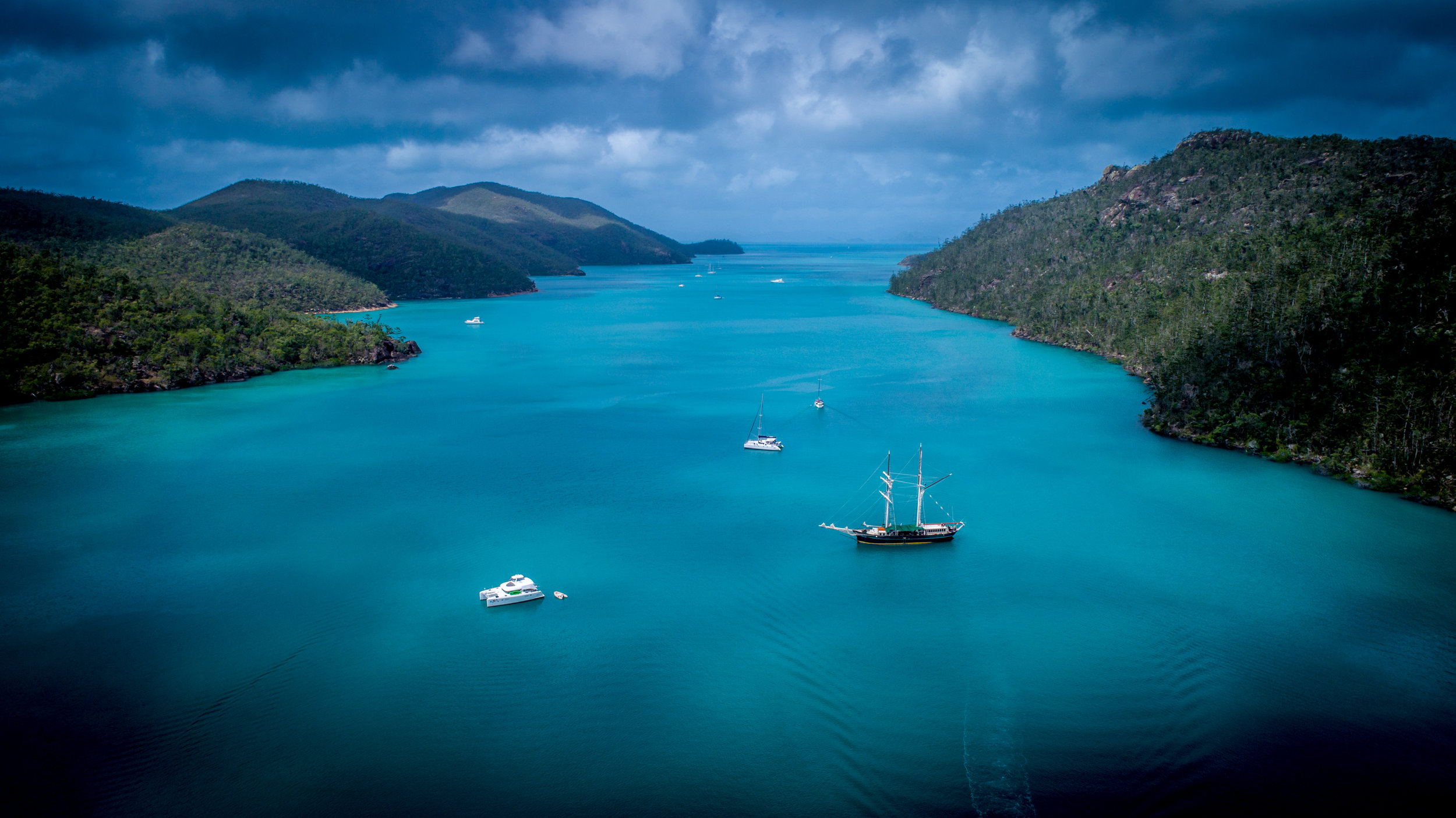 You have the option to hire a boat sydney for half day, full day, overnight or extended charters. Cruising The Whitsundays In Style Sample 5 Day Itinerary Luxury Yachts Whitsundays Bareboating And Crewed Luxury Charters