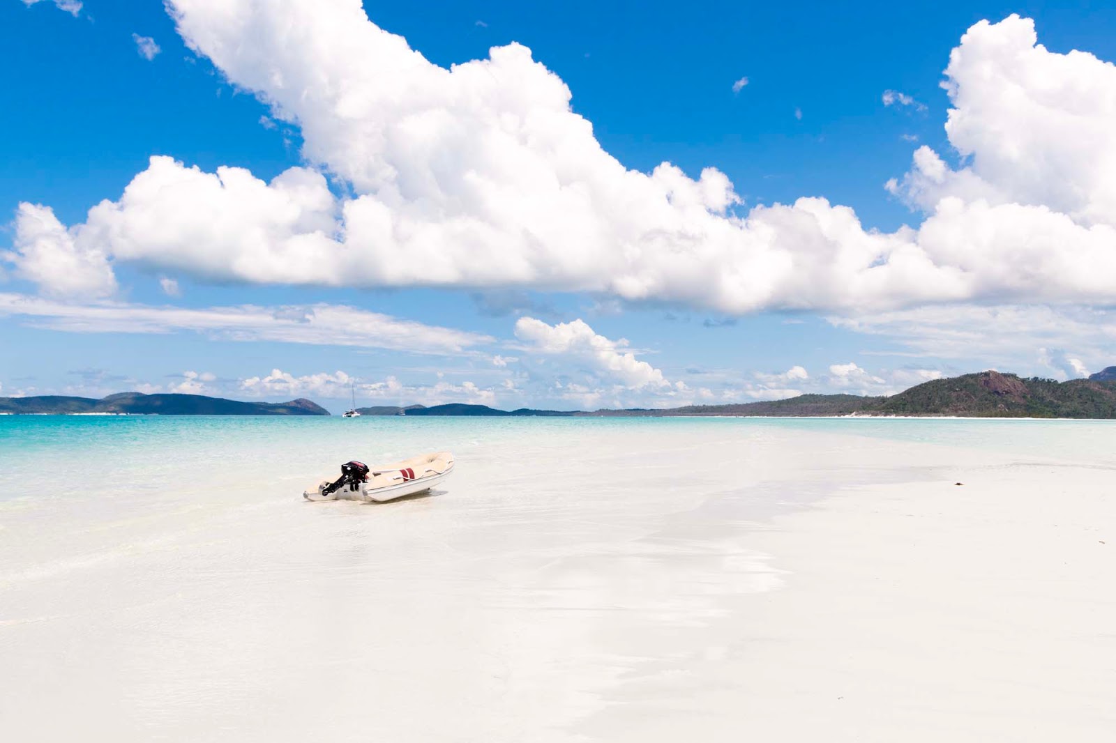 See all the latest and greatest offers from cruise whitsundays find out more. The Best Whitehaven Beach Tour With Cruise Whitsundays Explore Shaw